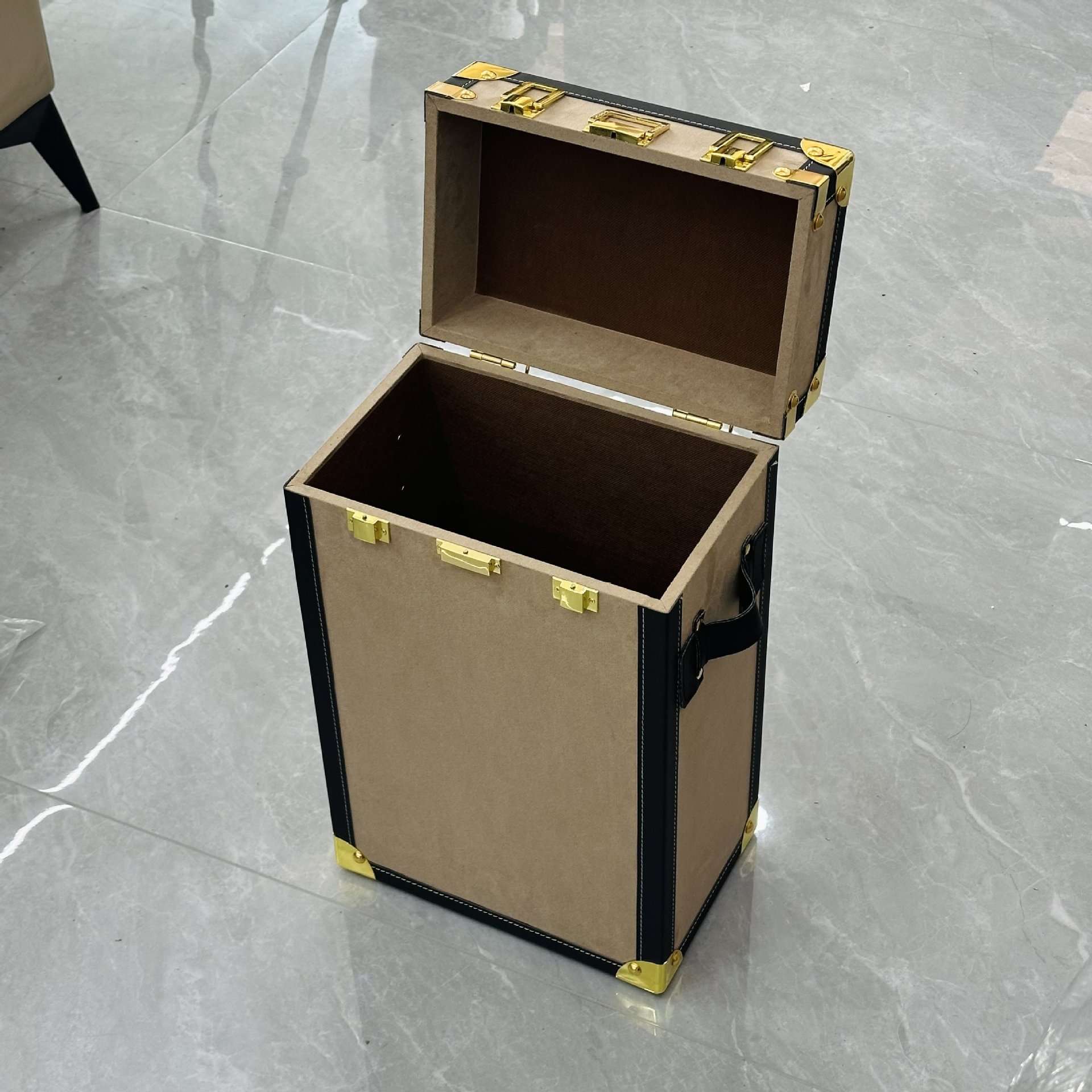 复古高档皮革绒布储物箱子收纳箱手提箱直播摄影展示箱道具箱家用