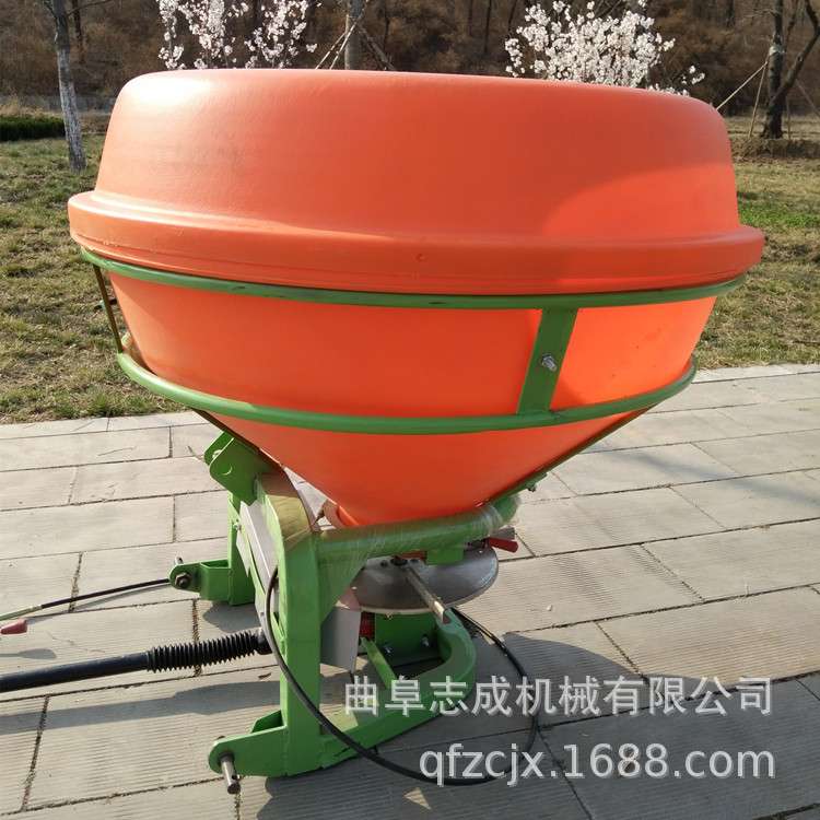 三点悬挂大型撒肥机 轴传动撒肥料机 农用化肥抛撒机