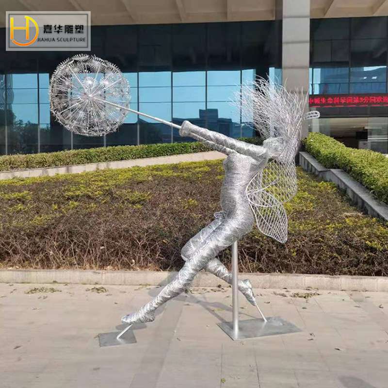 创意不锈钢镂空抽象人物金属雕塑大型城市园林公园落地装饰摆件