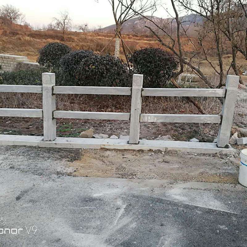 供应青石简易石栏杆 青石三横梁石栏杆河流小溪行人石护栏