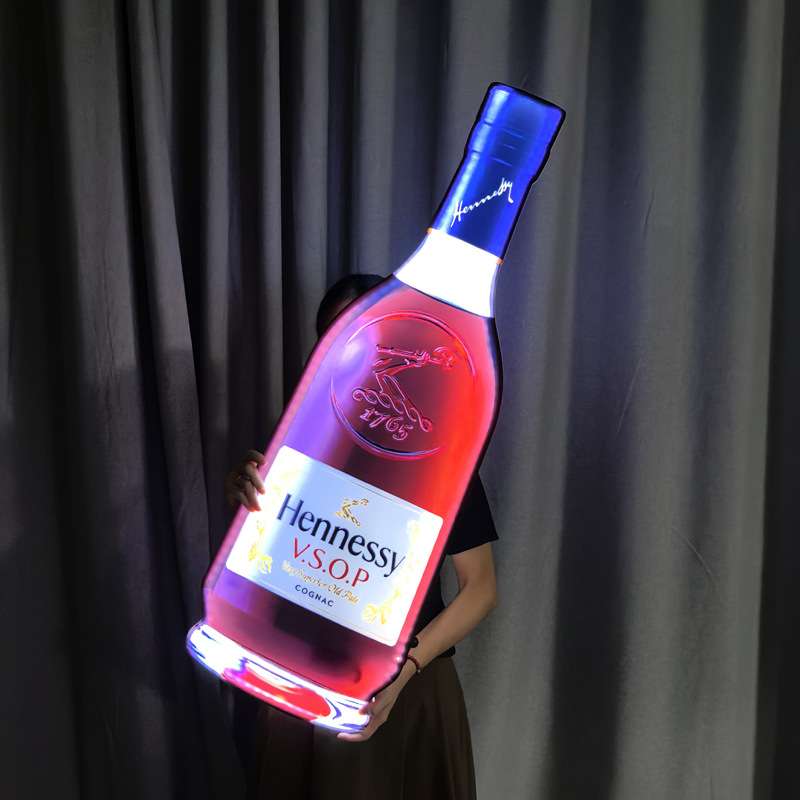 LED发光手举牌轩尼斯酒瓶举牌发光香槟酒瓶啤酒瓶子牌子气氛道具