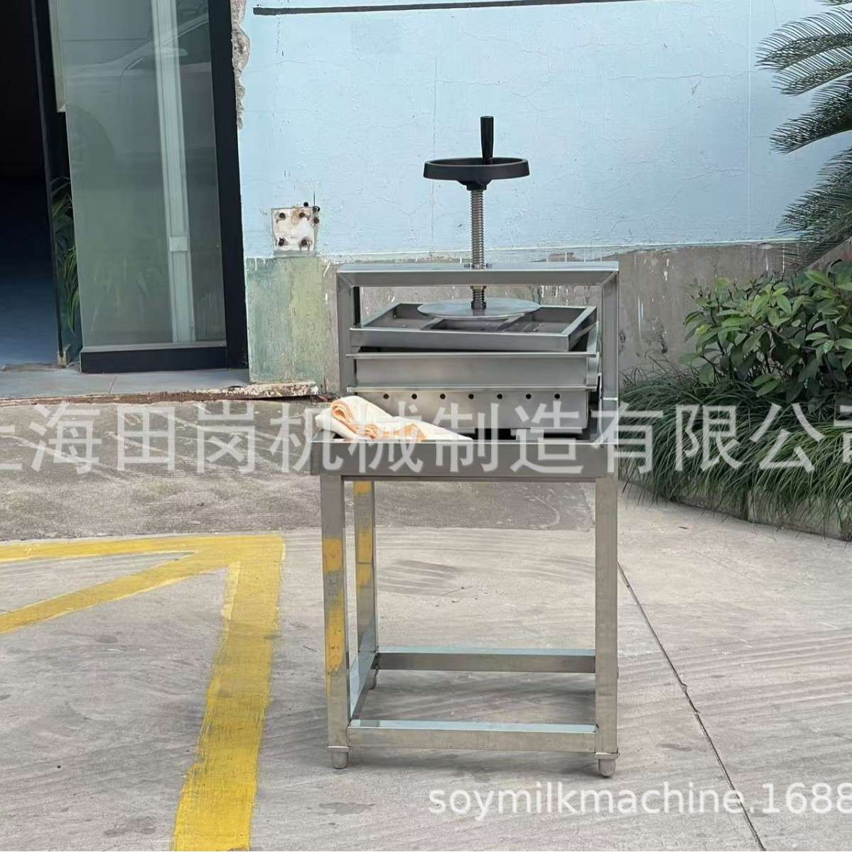 厂家销售田岗Y-1手动豆腐成型机小型家用开店豆腐压榨机