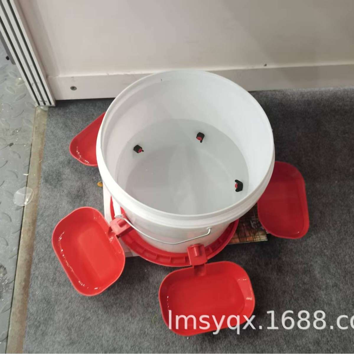 鸡鸭鹅家禽自动喂水器养殖专用水桶鸭鹅喂鸡自动饮水器鸽子饮水碗