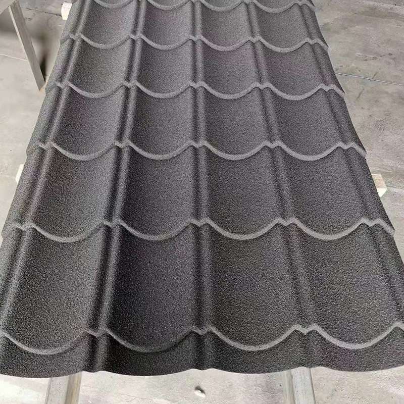 现货供应屋面仿古彩石瓦新型建筑材料圆弧瓦红色屋面瓦彩石金属瓦