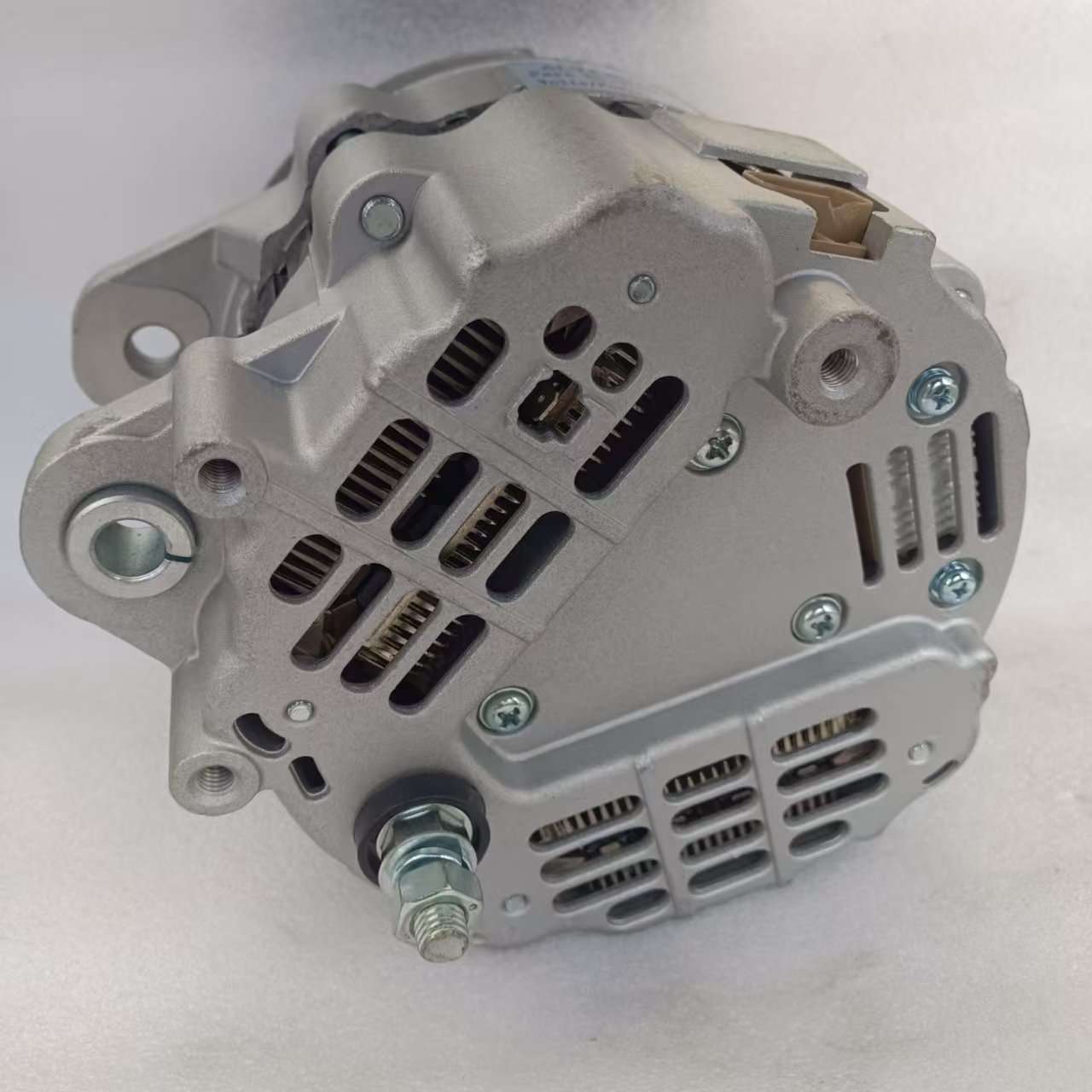 供应24V 80A现代D6CA  HD270 HD38037300-70700交流发电机