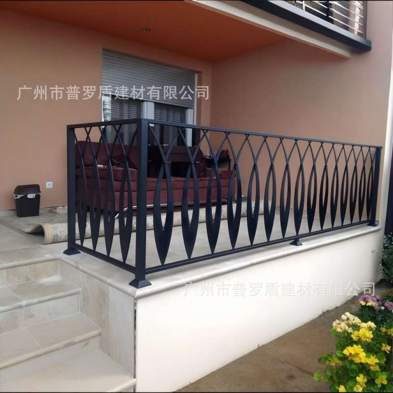 深圳简约现代铁艺阳台护栏锻打露台防护栏花园围栏防护栏庭院围挡