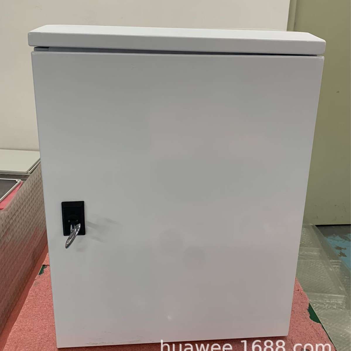 交转直电源5KW楼顶基站抱杆式壁挂电源 含100ah通信电池 远程下电图片