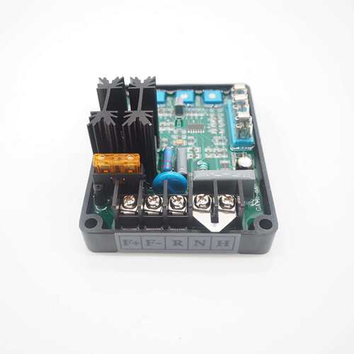 GAVR-8A 电压调节器 通用无刷AVR 励磁调压板 发动机调节器