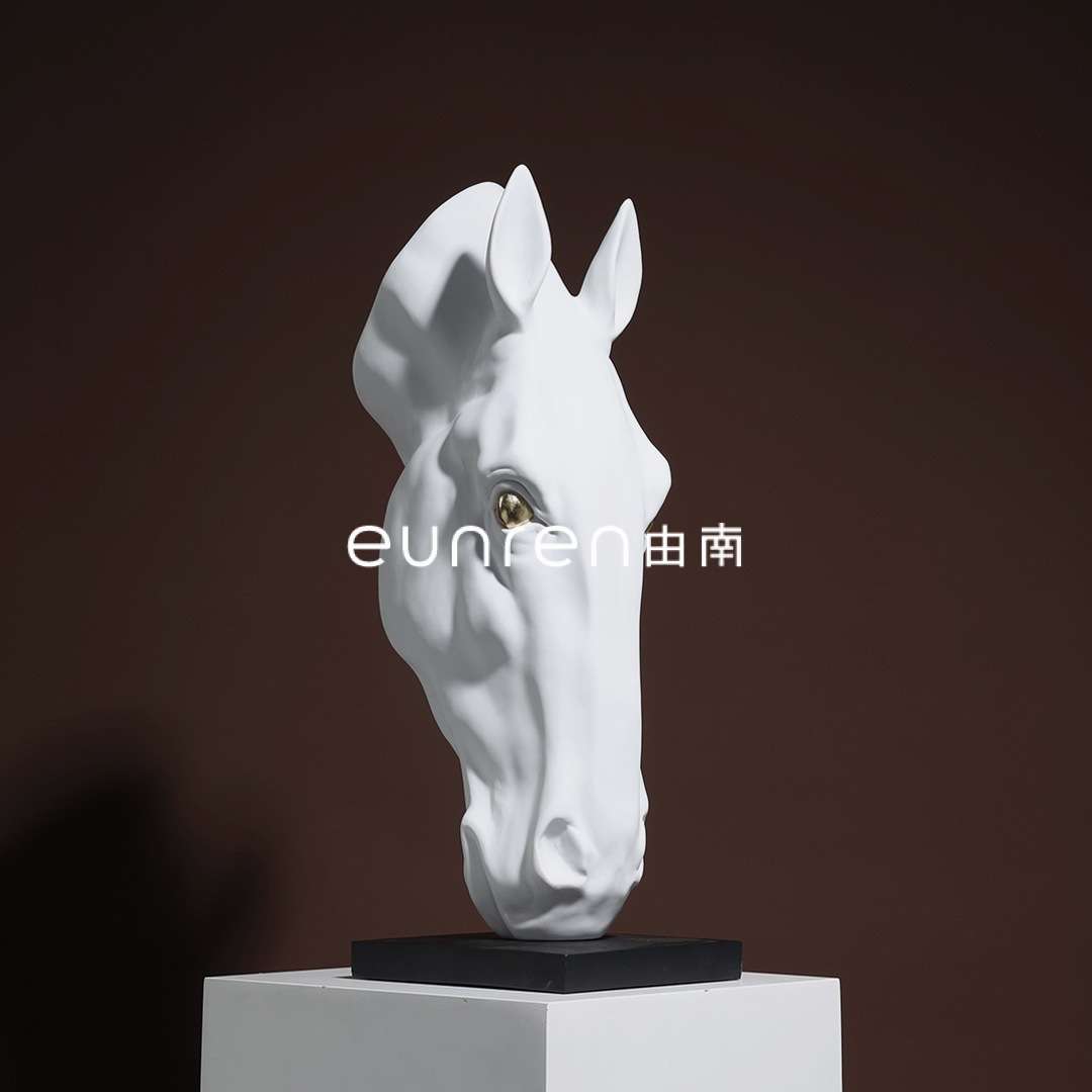 新中式客厅装饰办公室玄关马首落地大摆件创意家居售楼部树脂摆设