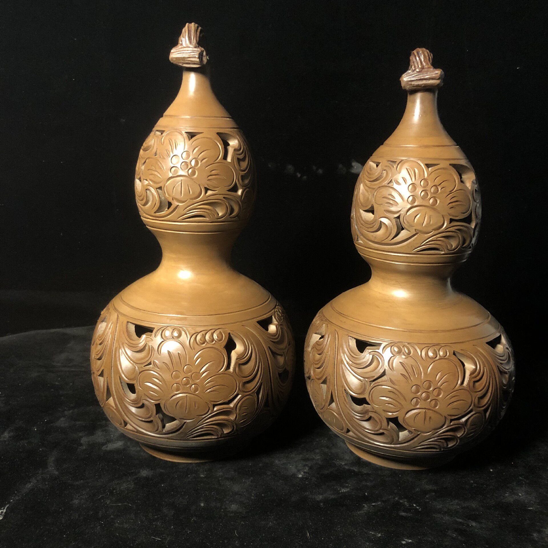 鲁泗水柘沟镂空葫芦摆件手工雕刻图案制坯柴窑烧制陶器福禄吉祥