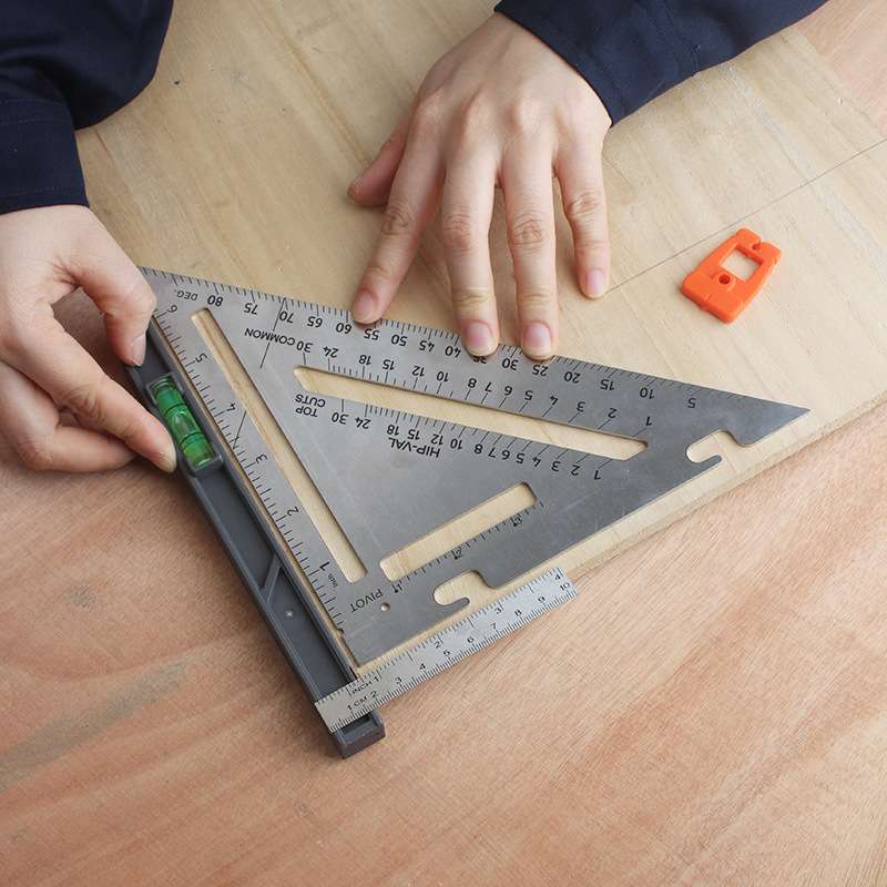 多功能三角画线尺靠尺量角木工装修工具角度尺工专用带水平角尺