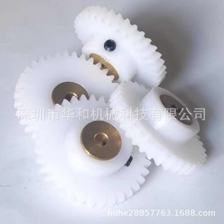 批量现货POM塑胶尼龙凸台直齿轮内孔耐磨铜套1模65齿外径67