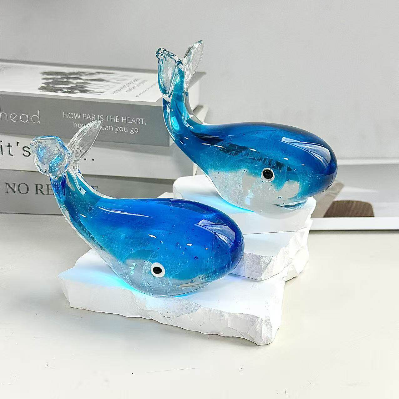 夜光琉璃鲸鱼摆件手工艺术海洋风装饰创意家居桌面发光玻璃工艺品