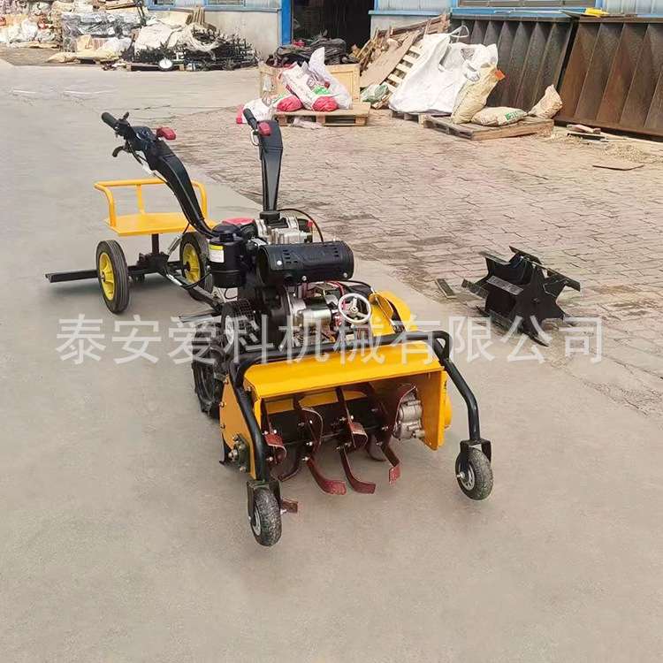 出口乘坐式四驱除草机旋耕犁地碎草手推式锄草机果园开沟开荒整地