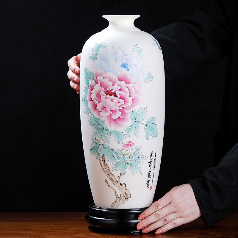 东方泥土玉瓷牡丹花花瓶德化白瓷手绘中式陶瓷摆件客厅插花装饰品