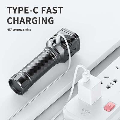 Four-bead fixed focus rechargeable flashlight for outdoor us