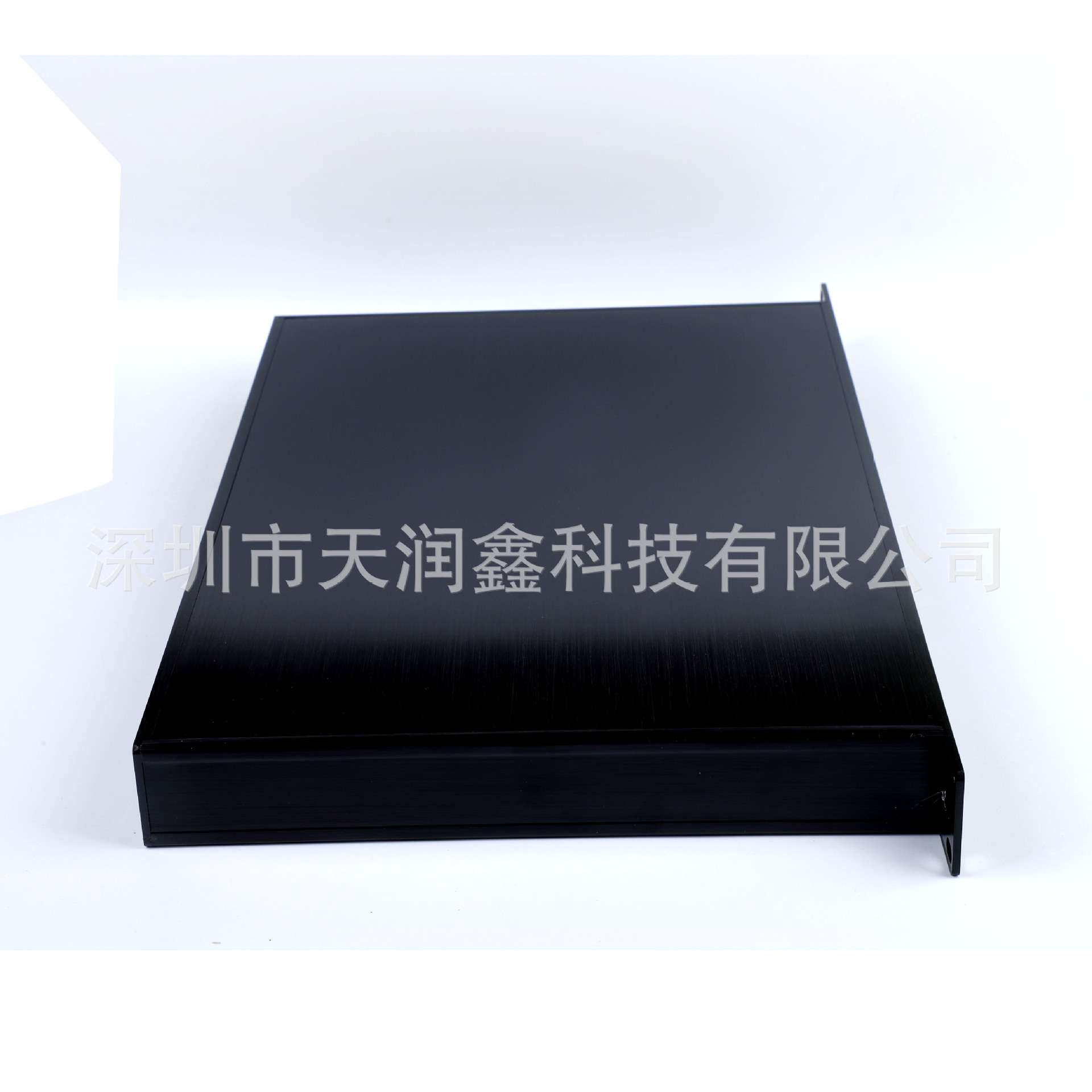 1U全铝机箱 1U标准全铝机箱 19英寸全铝机箱 1U机箱 45*483*300mm