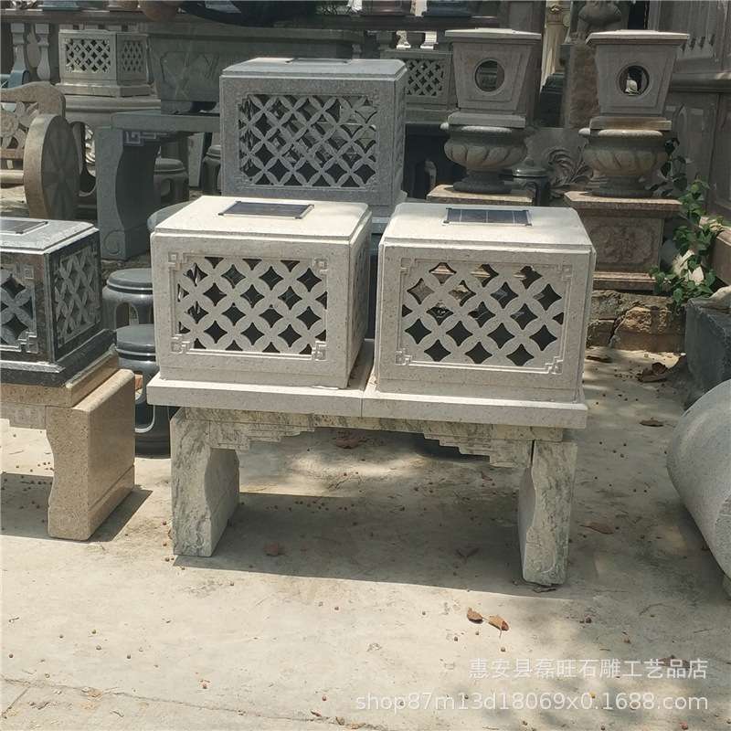 厂家直销石雕石灯笼花岗岩石材石灯园林引路观赏城市景观灯