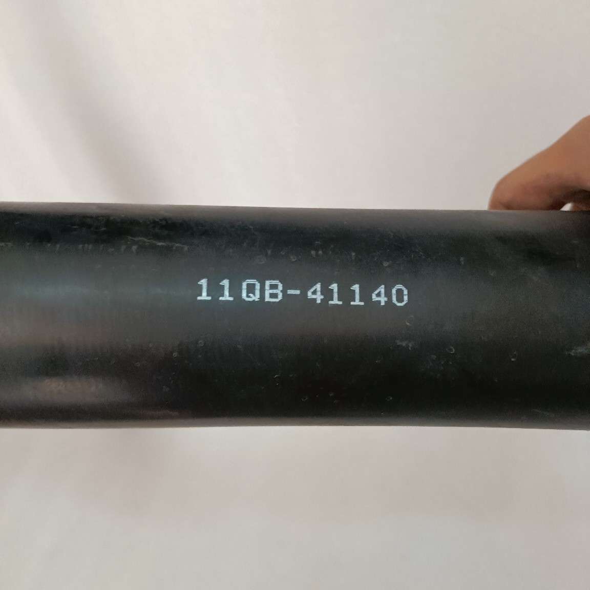 挖掘机现代485-9 485-9T 520-9Vs水箱散热器下水软管11QB-41140