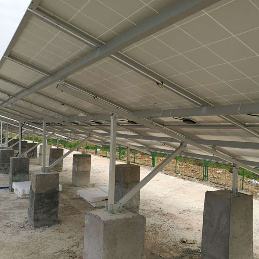地面水泥墩基座固定太阳能支架 离地高度安装光伏支架