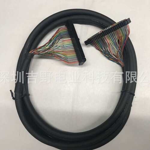 柔性运动控制器输入输出XW2Z-100J-A28伺服中继单元电缆