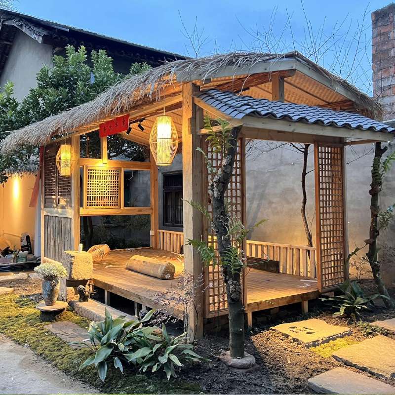 网红茅草木屋防腐木造景实木日式庭院茶室农村小院户外茅草凉亭