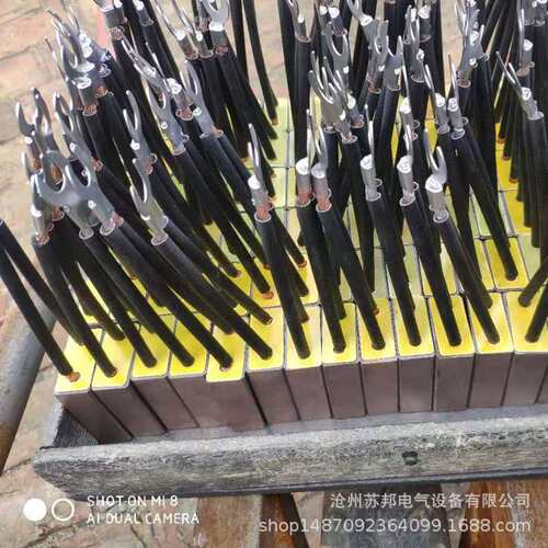发电机碳刷J204碳刷价格 D172碳刷 苏邦电气供应 J164碳刷 D374碳