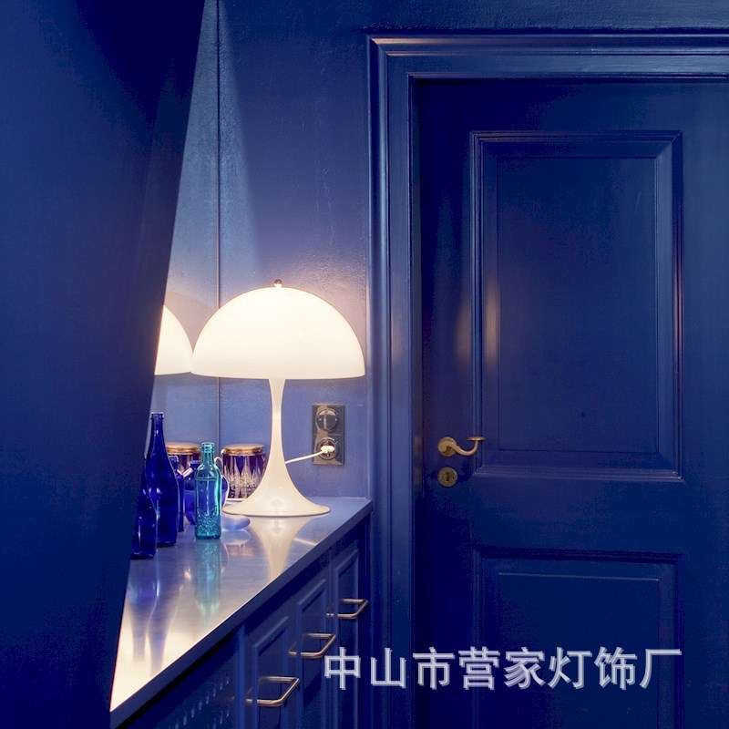 丹麦灯具北欧书房卧室客厅创意台灯现代简约装饰蘑菇led氛围灯