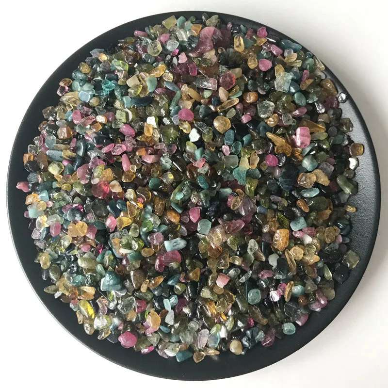 天然水晶七彩碧玺晶体碎石原石打磨花盆鱼缸观景石摆件厂家