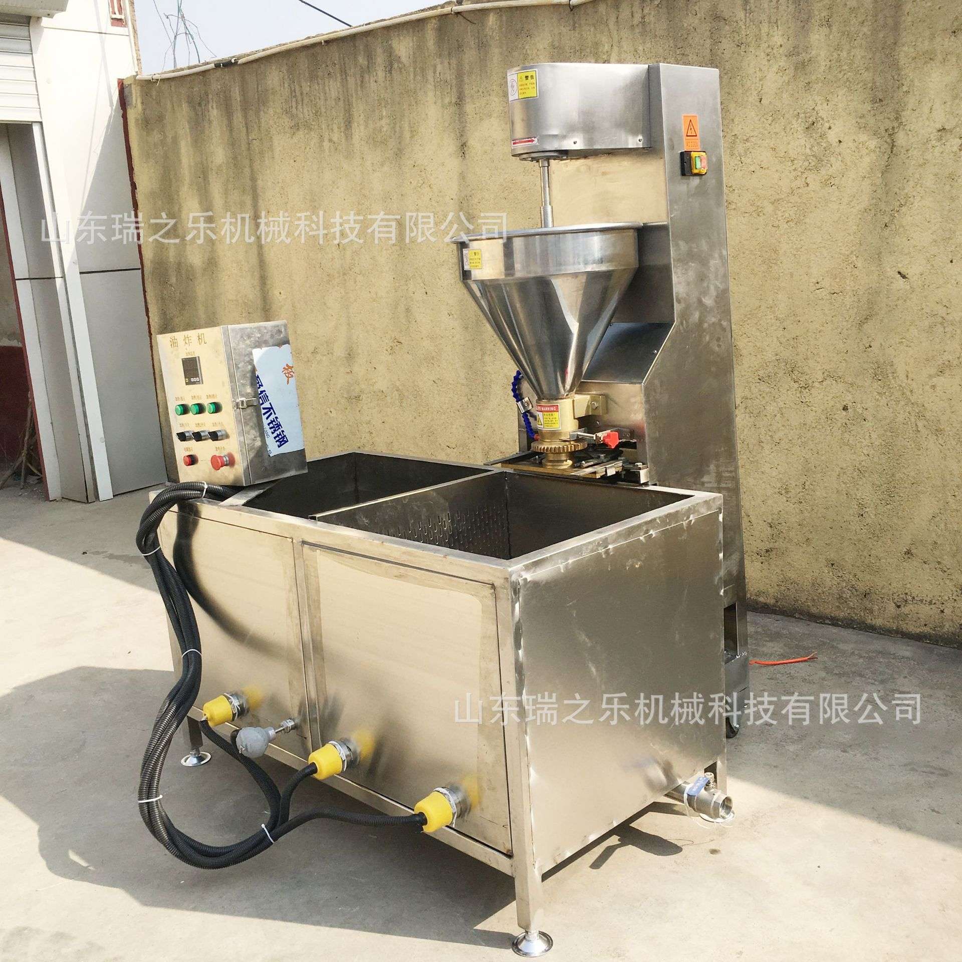 连续式鱼肉丸子成型机 鸡肉豆腐丸子机 火锅丸子加工全套设备