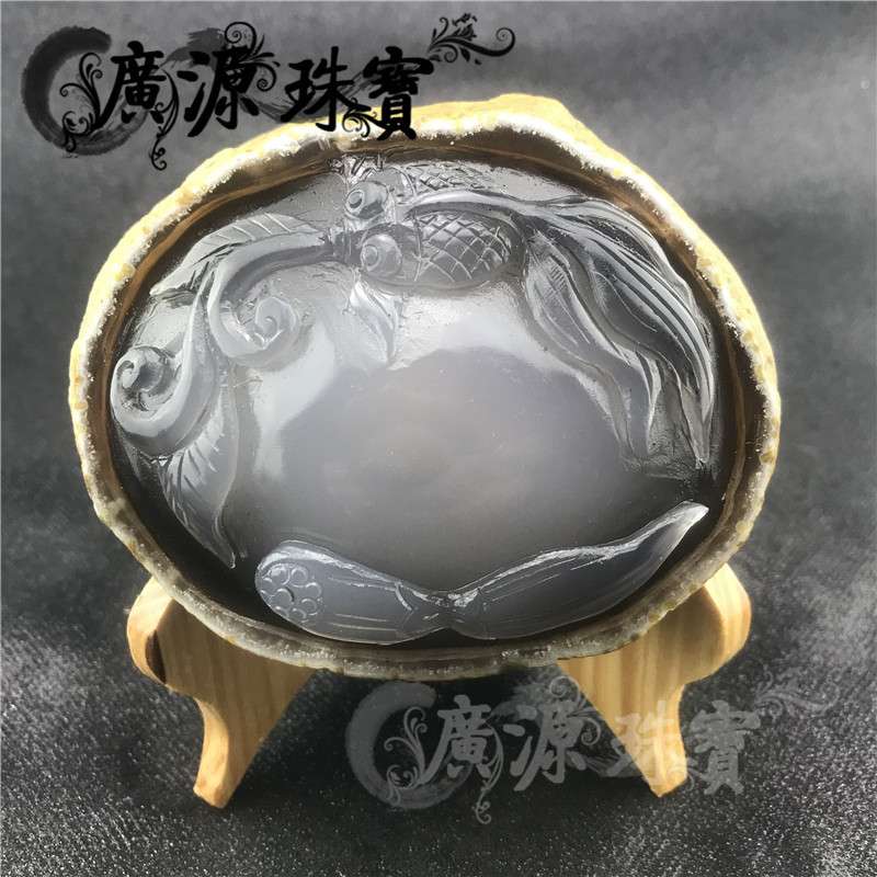 厂家直供真品玛瑙水胆原石摆件手工雕刻玛瑙水胆玉髓手把件工艺品