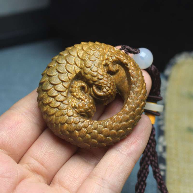 厂家 绿檀木传山甲手把件挂件 富甲天下文玩工艺品带清香直播