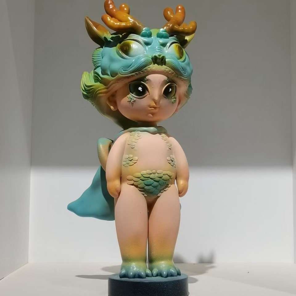 制作玻璃钢小龙人兄弟俩彩绘树脂工艺品拉通人物景观装饰道具厂家