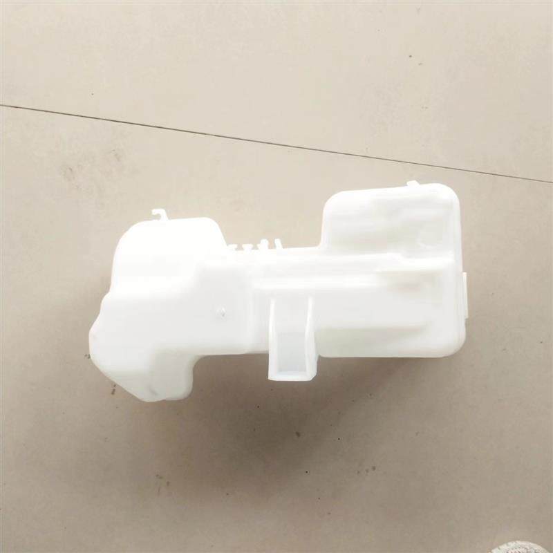 适用北京B20加水管bj20雨刮喷水壶北汽BJ20雨刮器喷水机水壶配件