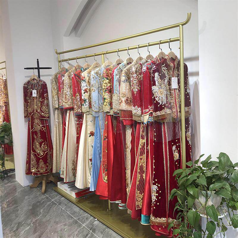 高档婚纱秀禾展示架子拖尾中式礼服挂衣架明制汉服古装侧挂架加粗