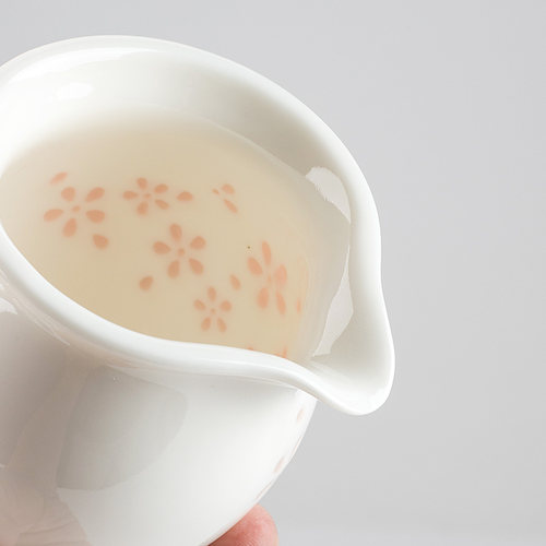玲珑镂空公道杯陶瓷公杯茶海防烫手单个分茶器倒茶杯功夫茶具配件