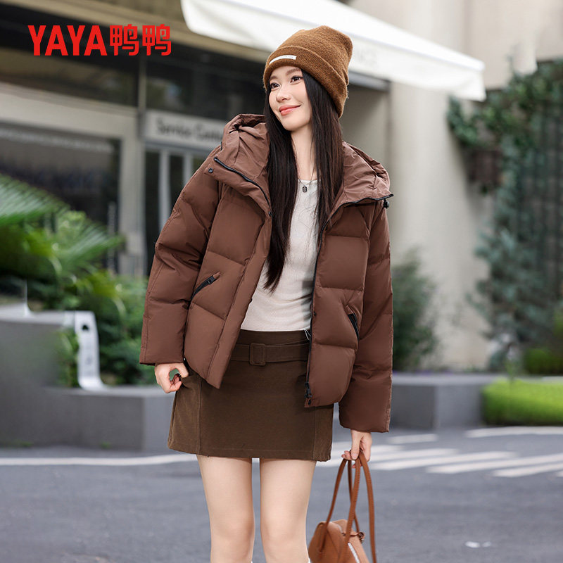鸭鸭潮流连帽羽绒服女短款宽松