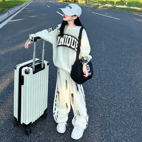 女童2024秋冬装新款厚棉T卫裤运动套装加绒大童洋派时髦童装两件