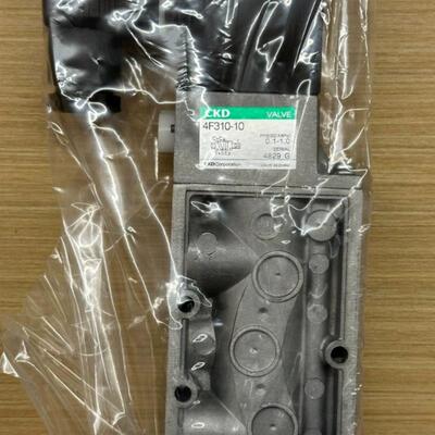 CKD电磁阀4F310-4F320-4F330-4F340-10-08-B-AC220-DC24-AC110