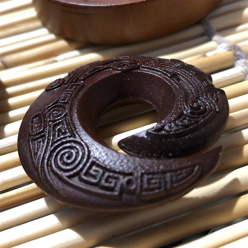 挂件饰品春秋战国纹仿古平安时来运转雷击道家枣木浮雕木雕定制图片