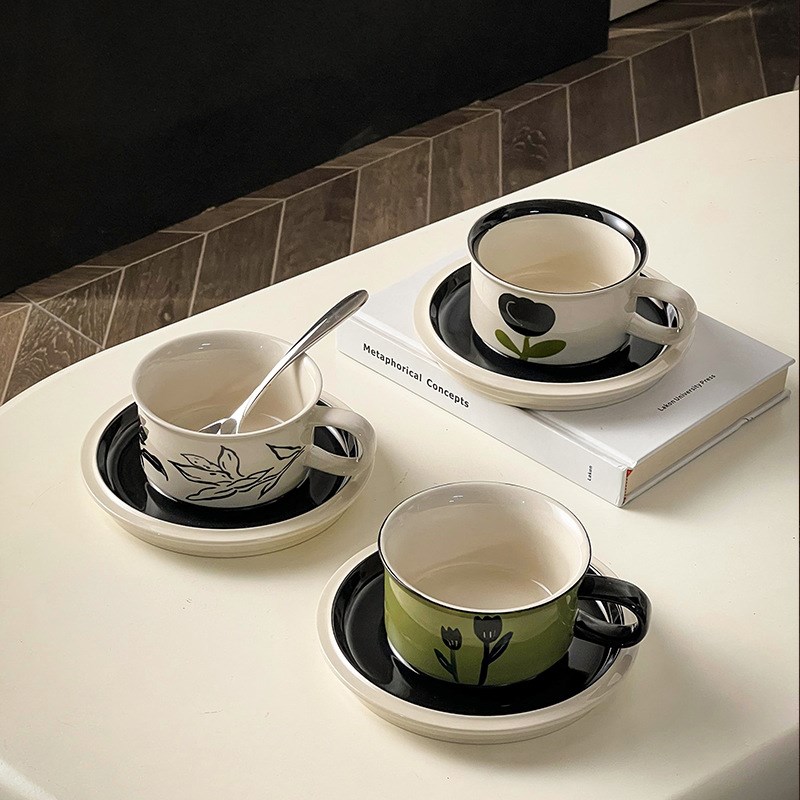 复古芬兰手绘陶瓷咖啡杯碟套装中古花卉杯子法式下午茶拿铁拉花杯