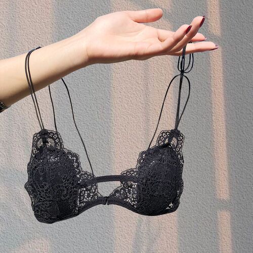 法式三角杯小胸内衣女无钢圈超薄款纯欲夏季蕾丝细带美背前扣文胸