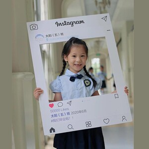 创意幼儿园小学毕业照迎宾牌毕业典礼拍照相框kt板手举牌定制节日