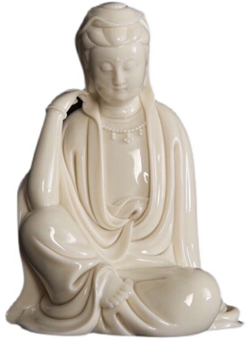 仿古何朝宗款明清古典德化窑陶瓷摆件盘坐小佛像白瓷小自在观音