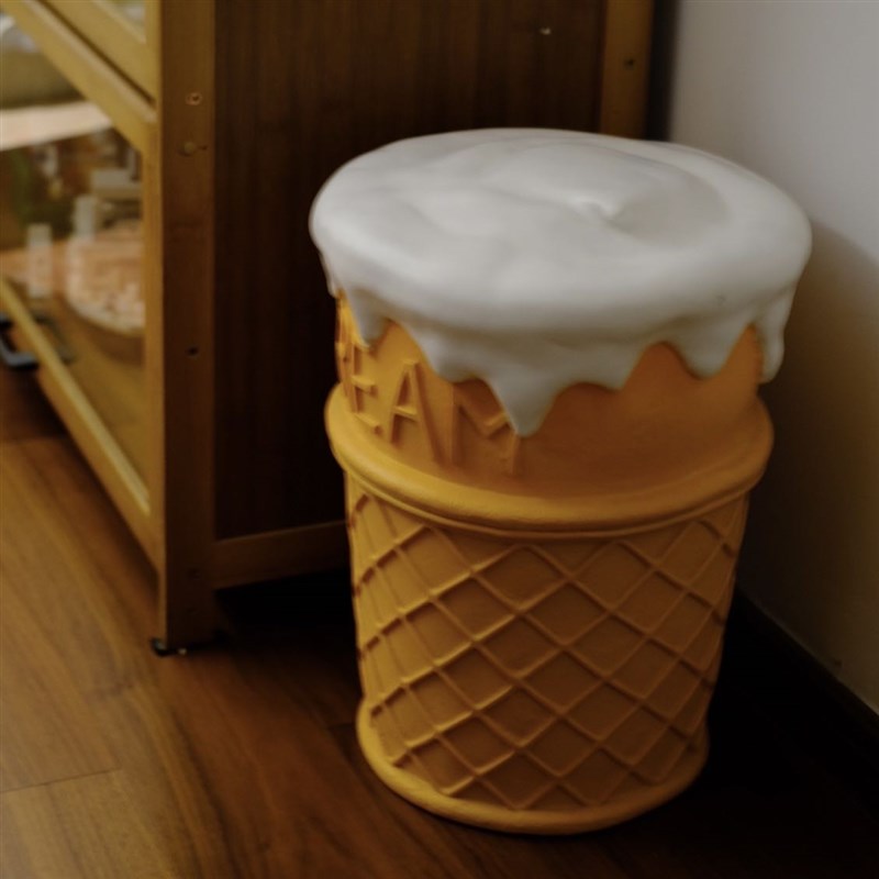 复古可爱冰淇淋大雪糕甜筒凳子美式家居装饰大摆件玄关换鞋凳