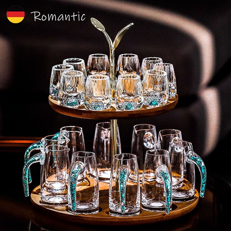 轻奢高档白酒杯分酒器架子套装家用水晶玻璃高级创意一口小烈酒盅图片