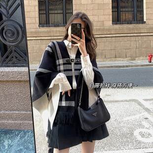 两面酱【披肩双面】小玉双面披肩女秋外穿斗篷外套穿毛针织大方巾