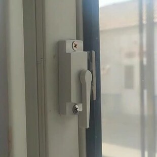 锁扣白色推拉窗户铝合金搭扣门锁平面勾锁移门老式月牙锁塑钢门窗