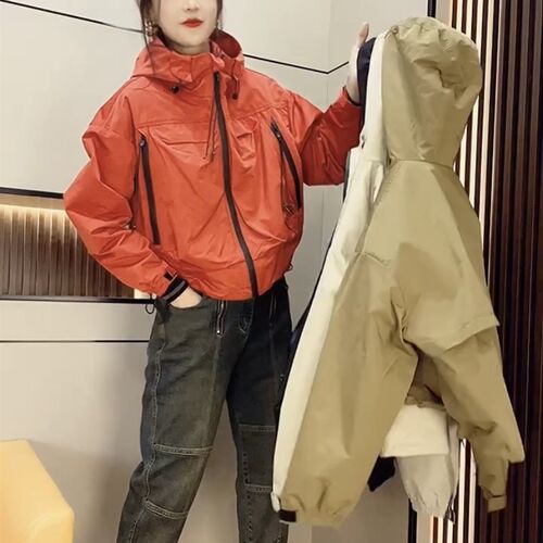 春秋新款时尚短款连帽长袖宽松百搭户外风衣外套百搭工装外套女