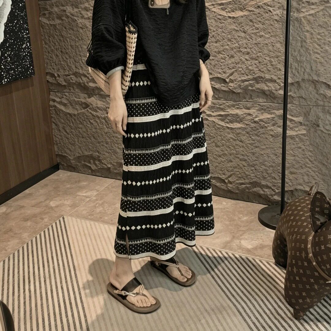 高腰遮胯A字条纹黑色半身裙